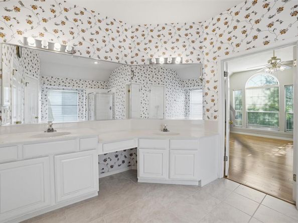 12700 Picket Rope LN, Austin TX 78727