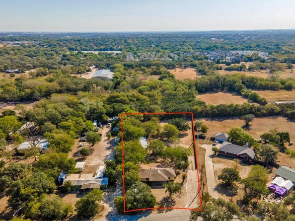 7605 Wood Cliff DR, Austin TX 78745