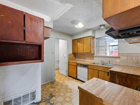 7605 Wood Cliff DR, Austin TX 78745