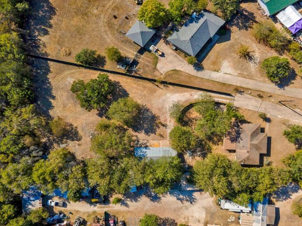 7605 Wood Cliff DR, Austin TX 78745