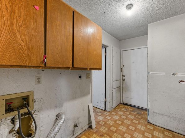 7605 Wood Cliff DR, Austin TX 78745