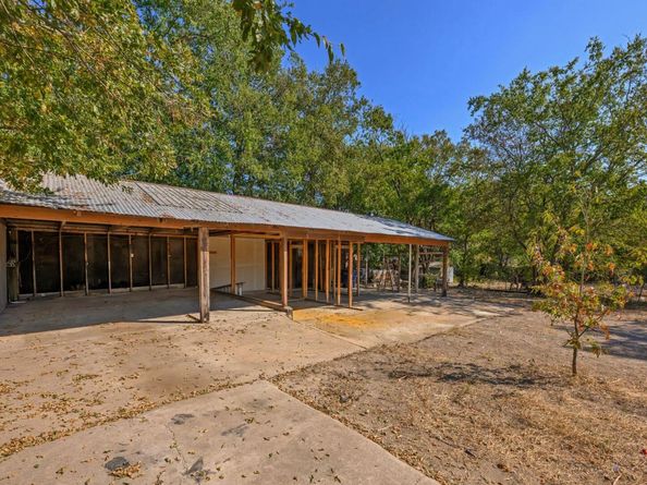 7605 Wood Cliff DR, Austin TX 78745