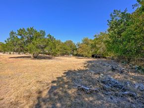 7605 Wood Cliff DR, Austin TX 78745