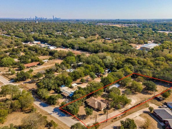 7605 Wood Cliff DR, Austin TX 78745