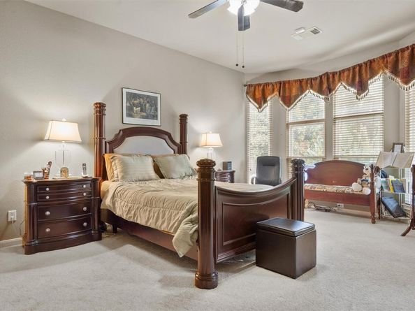 2204 Chincho DR, Pflugerville TX 78660