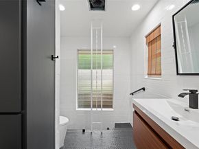 1254 S Church ST, Georgetown TX 78626