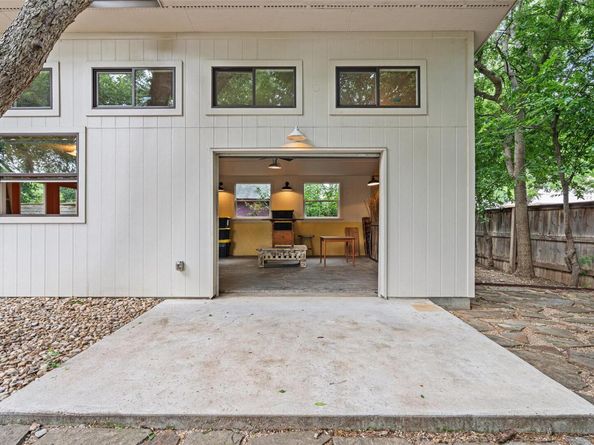 1254 S Church ST, Georgetown TX 78626