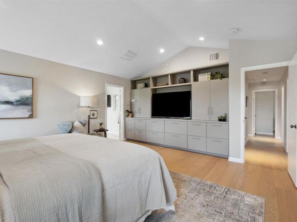 8900 Rockcrest DR, Austin TX 78759