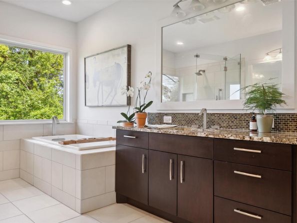 8900 Rockcrest DR, Austin TX 78759