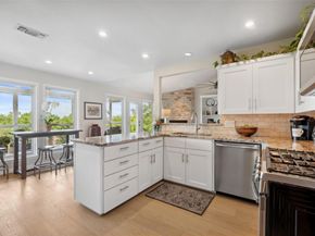 8900 Rockcrest DR, Austin TX 78759