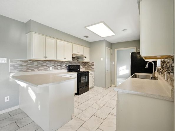 3 Fairview DR, Round Rock TX 78665