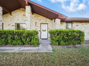 3 Fairview DR, Round Rock TX 78665