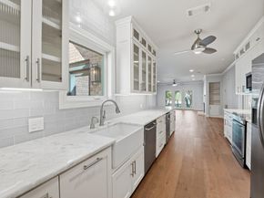 28 Tournament WAY, The Hills TX 78738