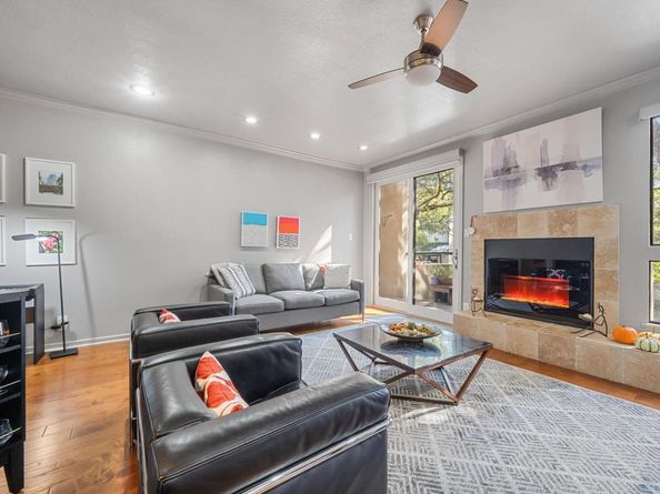 1707 Spyglass DR 110, Austin TX 78746