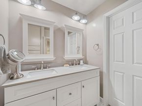 1707 Spyglass DR 110, Austin TX 78746