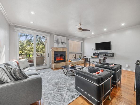 1707 Spyglass DR 110, Austin TX 78746