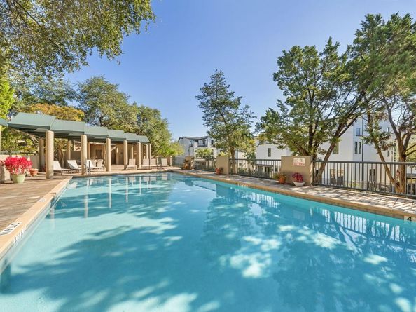 1707 Spyglass DR 110, Austin TX 78746