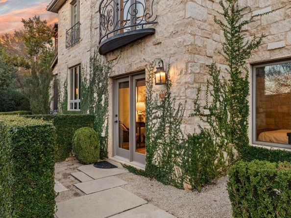 4407 Waterford PL, Austin TX 78731