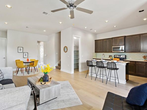 3108 E 51st ST 304, Austin TX 78723