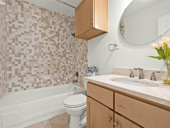 3204 Menchaca RD 216, Austin TX 78704