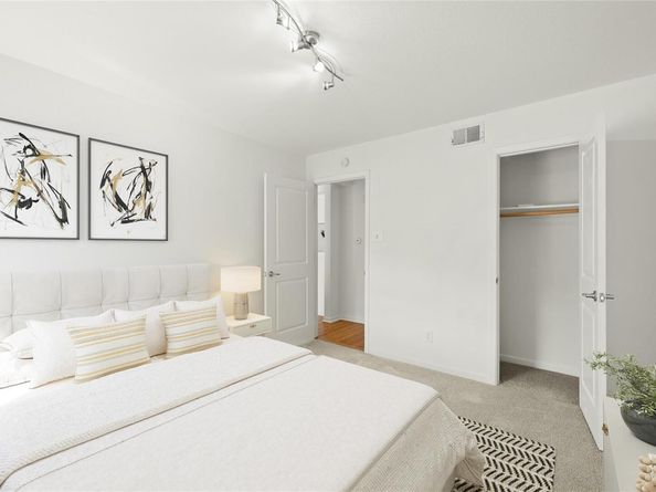 3204 Menchaca RD 216, Austin TX 78704