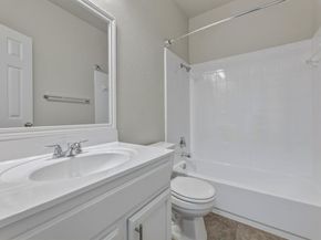10608 Plains TRL B, Austin TX 78758