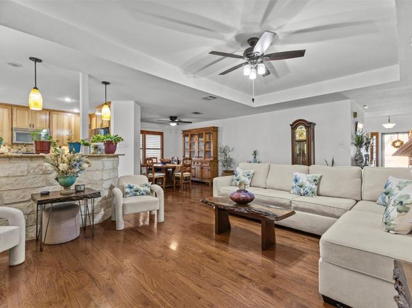 7513 Vol Walker DR, Austin TX 78749