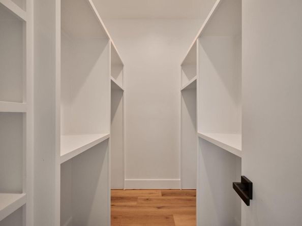 4102 Tannehill LN, Austin TX 78721