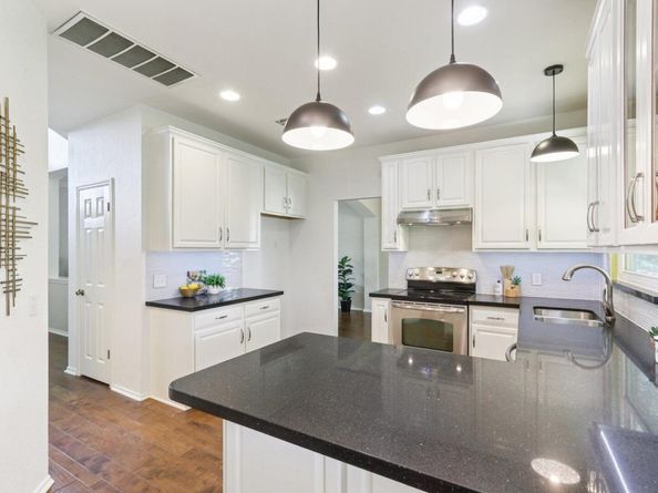 6607 Haswell LN, Austin TX 78749