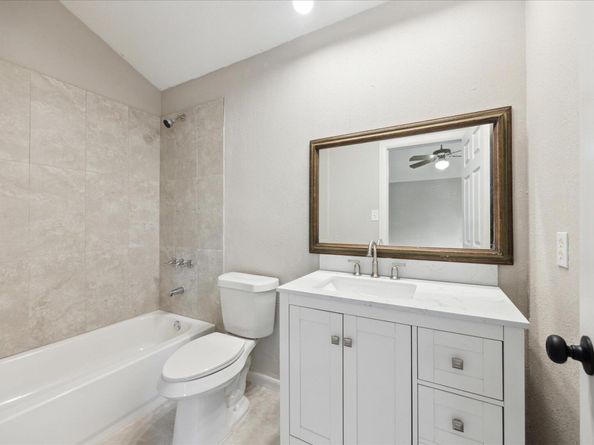 5300 B McCandless St. ST B, Austin TX 78756