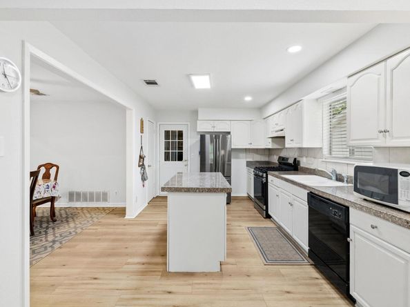 607 Elderberry CV, Austin TX 78745