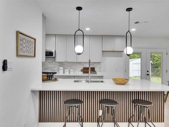5508 Mapleleaf DR, Austin TX 78723