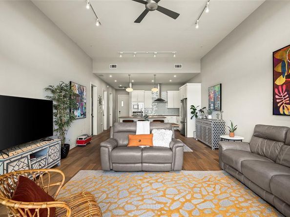 5921 Hiline RD 2404, Austin TX 78734