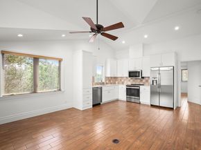 19 Swiftwater TRL, The Hills TX 78738