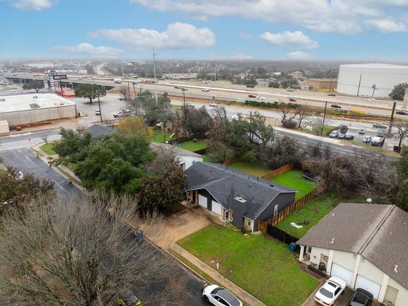 12217 Dundee DR B, Austin TX 78759