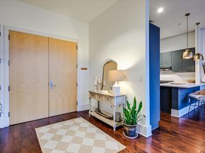 555 E 5th ST 2826, Austin TX 78701