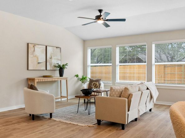 21109 Santa Paula Ave, Lago Vista TX 78645