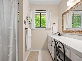 3912 Capistrano TRL, Austin TX 78739