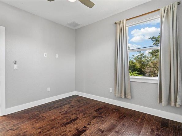 706 Short Kemp St 2, Austin TX 78741