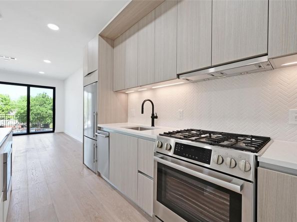 2209 S 1st ST 218, Austin TX 78704