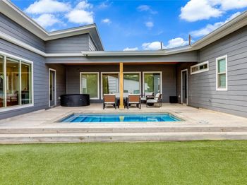 8603 Big Horn CIR