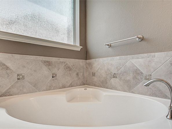 19008 Marble Glen LN, Pflugerville TX 78660