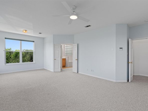 8204 Texas Plume RD, Austin TX 78759