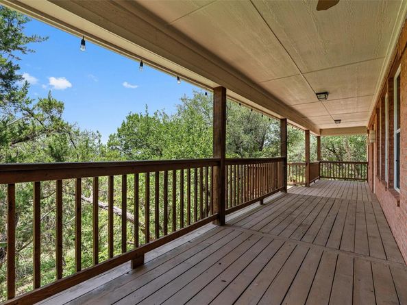 8204 Texas Plume RD, Austin TX 78759
