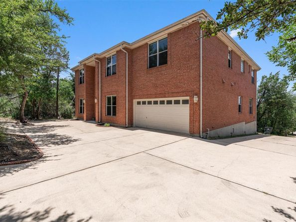 8204 Texas Plume RD, Austin TX 78759