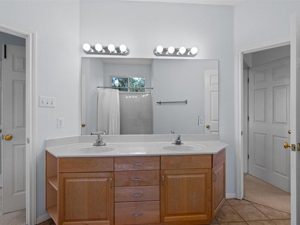 8204 Texas Plume RD, Austin TX 78759