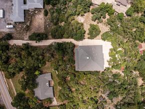 8204 Texas Plume RD, Austin TX 78759