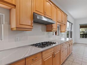 8204 Texas Plume RD, Austin TX 78759