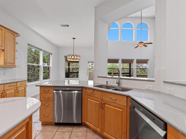 8204 Texas Plume RD, Austin TX 78759