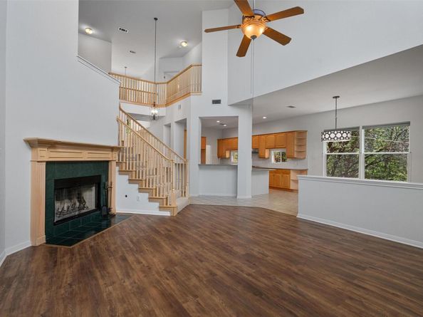 8204 Texas Plume RD, Austin TX 78759